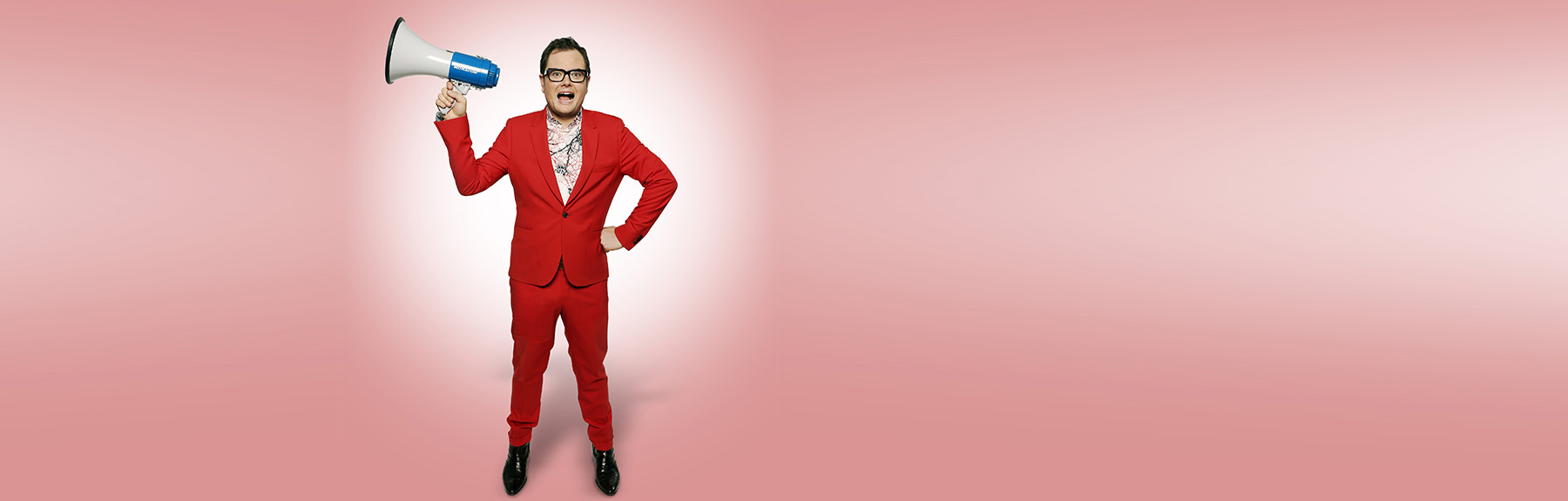Read more about the article Alan Carr – New London live show now on sale!