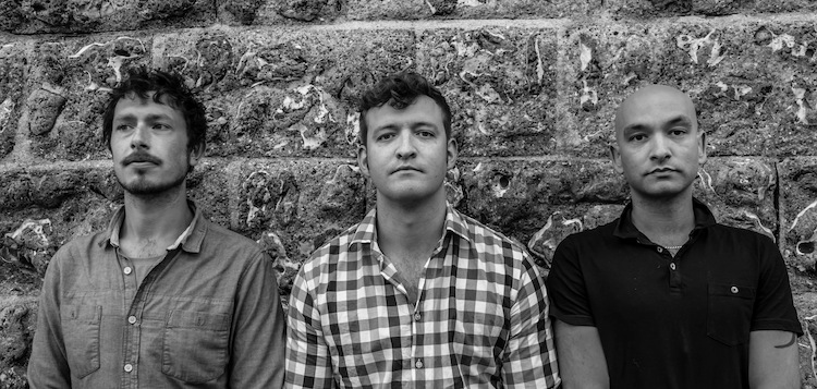 Read more about the article New Music: Hot Moth